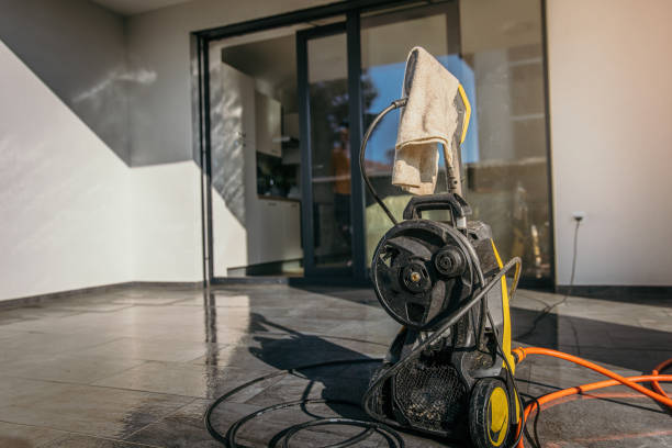 Best Animal Enclosure Cleaning  in , CT